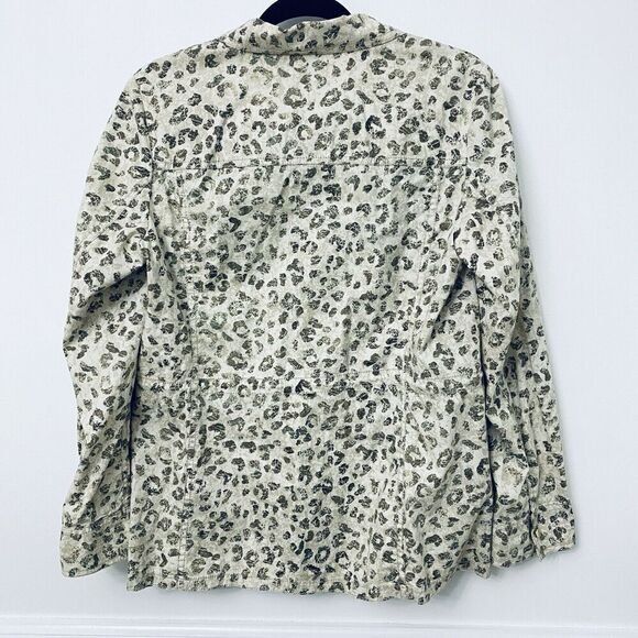 Chicos Absolutely Animal Utility Jacket Cheetah Leopard Cream Full Zip Size 0 XS - Picture 2 of 12